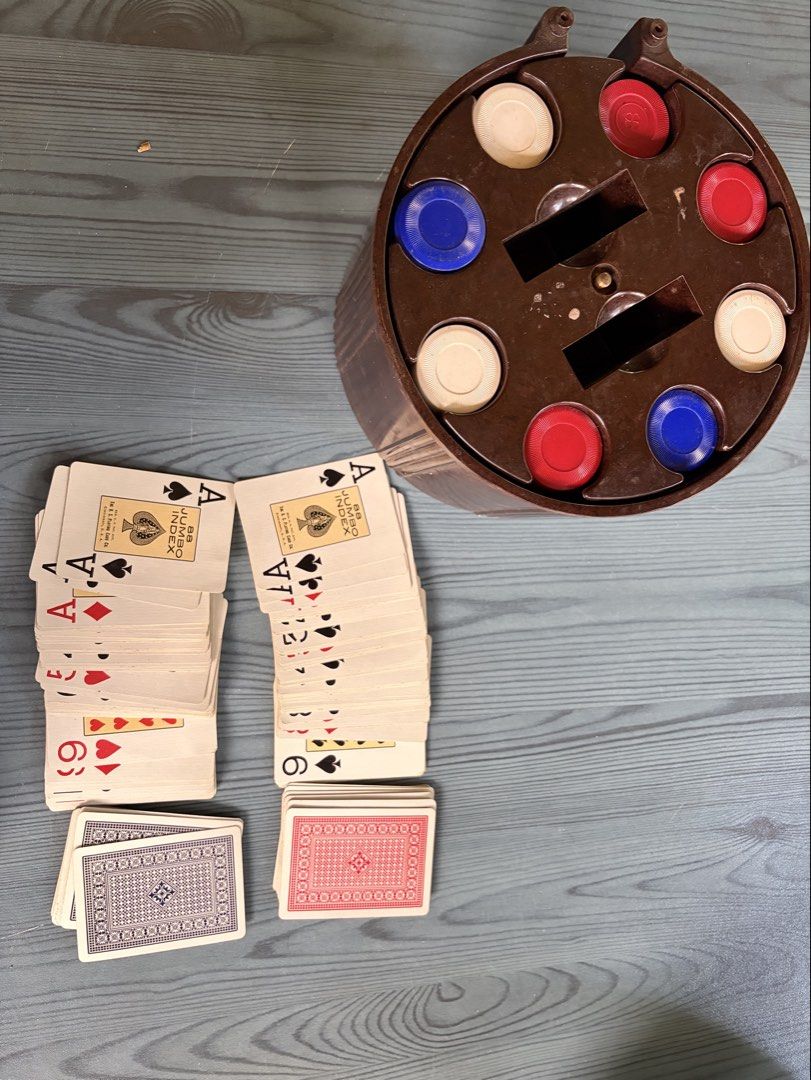 Vintage Poker Set with Cards and Chips (Category: Board Games & Puzzles) located in Quezon City. Submitted by indycorner (Listing ID 1424043333, Image 2). Description: - Vintage poker set - Comes with a brown carrying case - Features poker chips in different colors - Case has slots for chip organization ➡️ Red deck - complete ➡️ Blue deck - missing 1- #6 card MOP: Gcash, BPI, BDO Via Grab, Lalamove. SF C/o buyer.