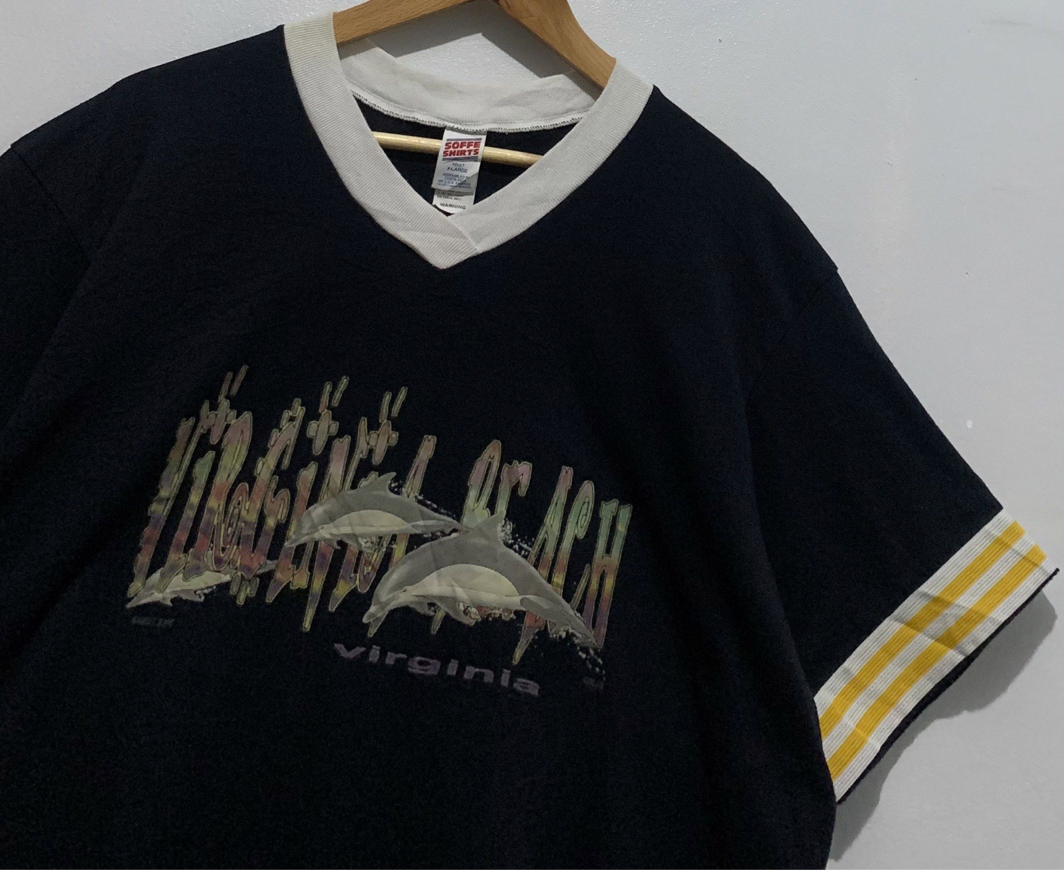 VINTAGE SOFFEE FOR SALE (Category: Tshirts & Polo Shirts ) located in Angeles City. Submitted by browsetheracks (Listing ID 1424068002, Image 3). Description: FOR SALE VINTAGE VIRGINIA BEACH GRAPHIC ART TEE SIZE XL ON TAG (23×29) IN MINT CONDITION ✓ NO ISSUE! ₱550+SHIPPING FEE CAN DO MEETUPS AROUND ANGELES CITY, PAMPANGA DM ME FOR MORE INFO 🔌 SERIOUS OFFERS ONLY Note: Every item is photographed accurately to showcase its actual condition. Before