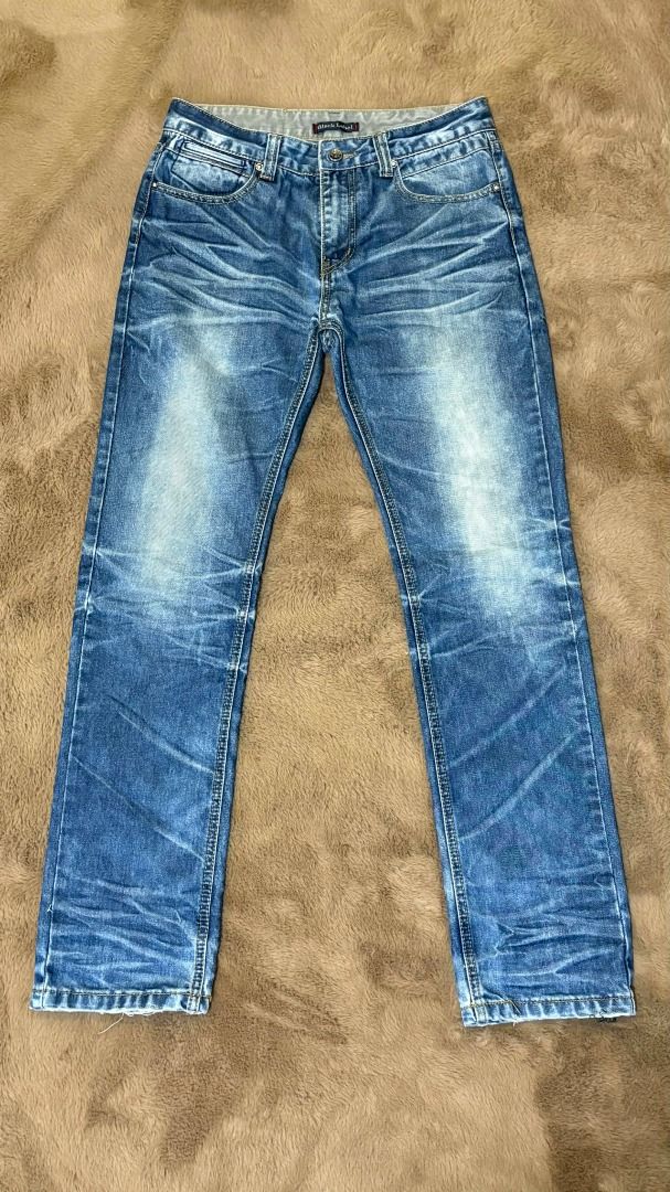 Vintage Wash Black Label Jeans (Category: Jeans) located in Cainta. Submitted by cherrydeclutter (Listing ID 1424087048, Image 1). Description: - Size 31 on tag - 10 inches rise - 31 inches inseam - Vintage wash with whiskers - Material: 98% cotton, 2% polyurethane - Thrifted, so please manage your expectations! - 350+SF.