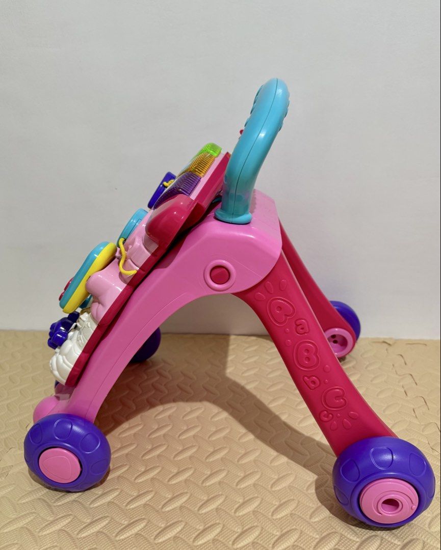 VTech First Steps Baby Walker (Category: Infant Playtime) located in Mandaluyong City. Submitted by unicart (Listing ID 1424029130, Image 3). Description: .