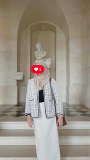 (Category: ) located in . Submitted by prelovedbyfarah97 (Listing ID 1424130043, Image 1). Description: .