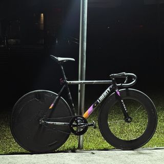 (Category: ) located in . Submitted by santaibikes (Listing ID 1418761630, Image 1). Description: .