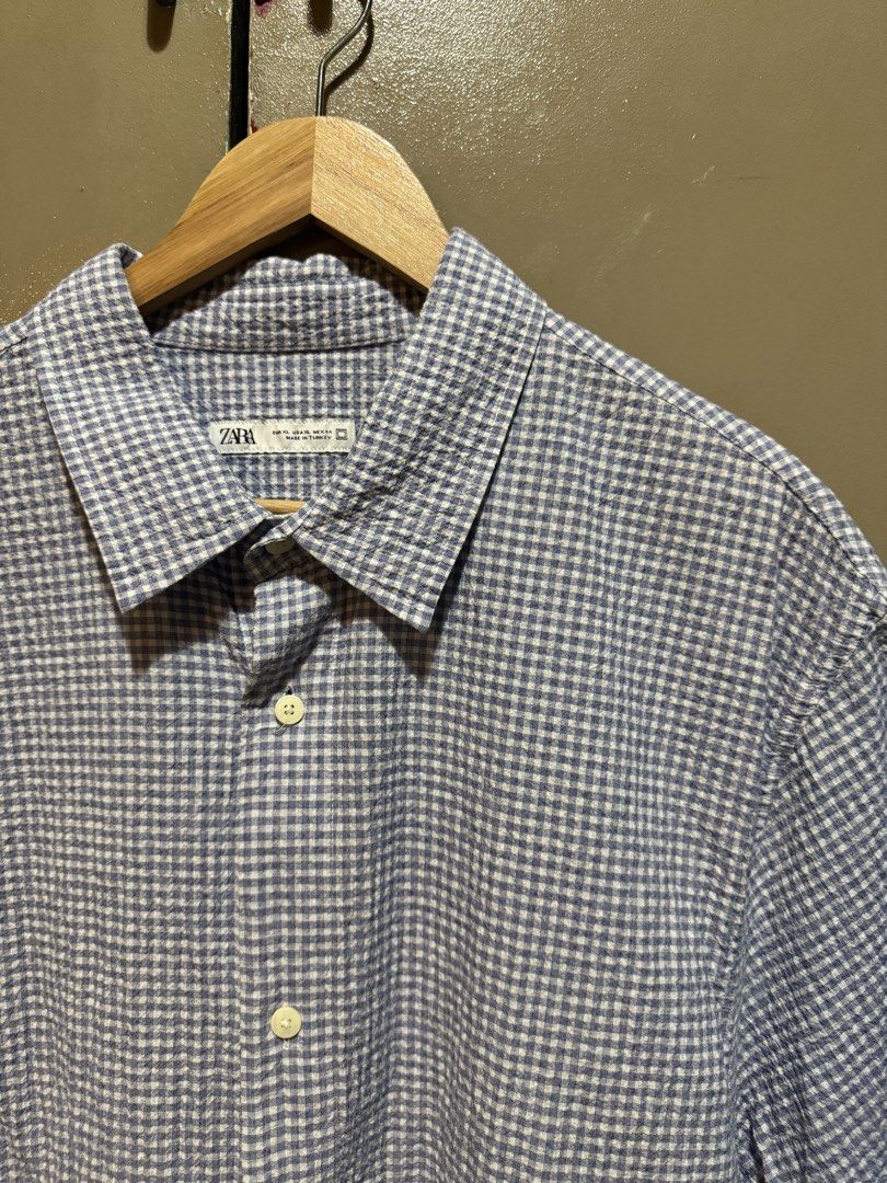 Zara Checkered Boxy Polo Short Sleeve (Category: Tshirts & Polo Shirts ) located in Quezon City. Submitted by huerator (Listing ID 1424129027, Image 1). Description: Zara Checkered Boxy Polo Short Sleeve (gingham pattern) ₱700 Size XL 23W x 30L Only tried on; never used.