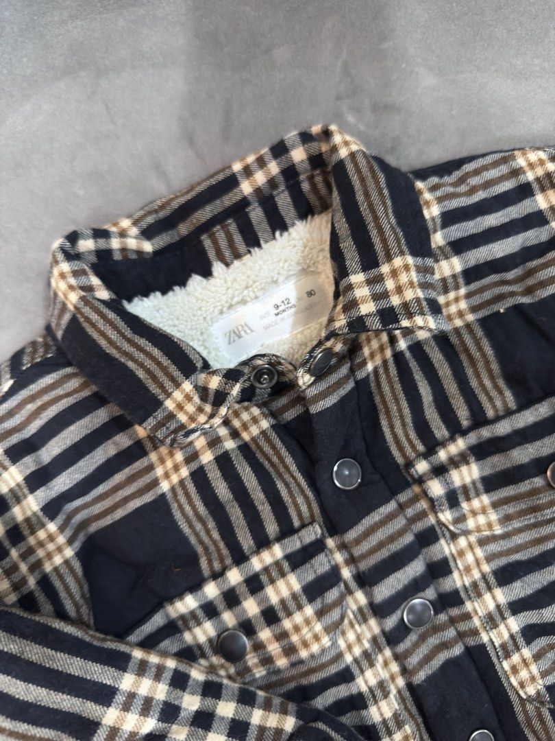 Zara Kids Plaid Jacket 9-12 Months (Category: Babies & Kids Fashion) located in Manila. Submitted by jeannma (Listing ID 1424041983, Image 2). Description: .