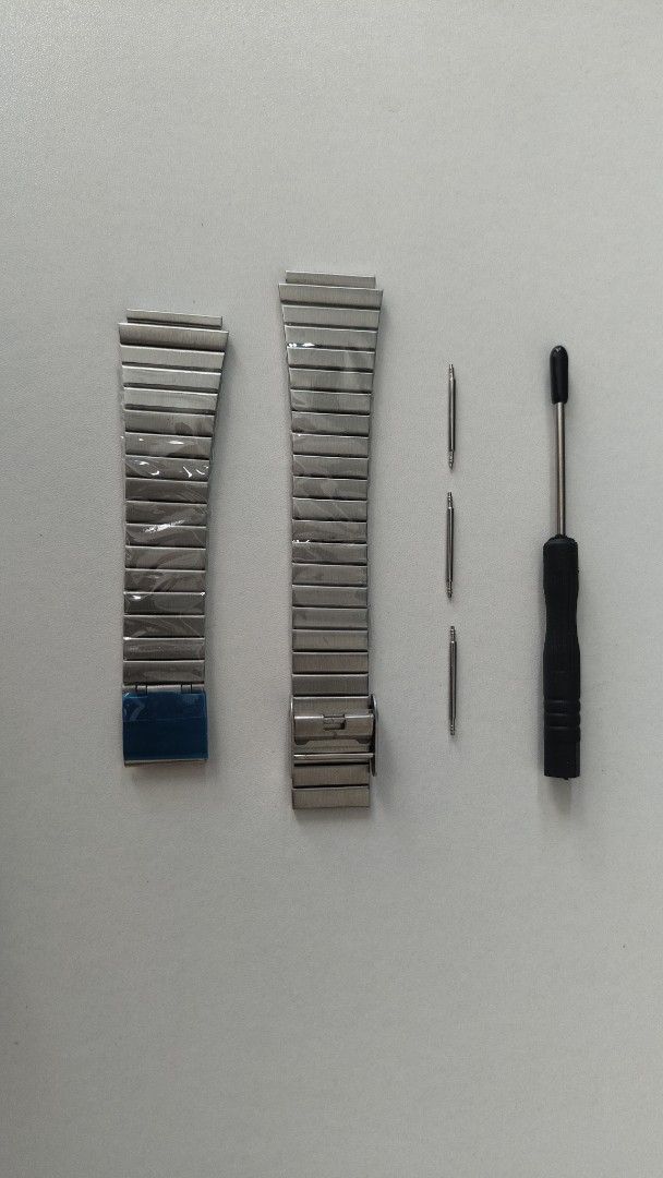 18mm Stainless Steel Watch Strap for Casio (Category: Women's Watches) located in Cebu City. Submitted by cautiousdrag (Listing ID 1425672130, Image 1). Description: 18mm Stainless Steel Best for Casio Watch LFS: wrong size for me.