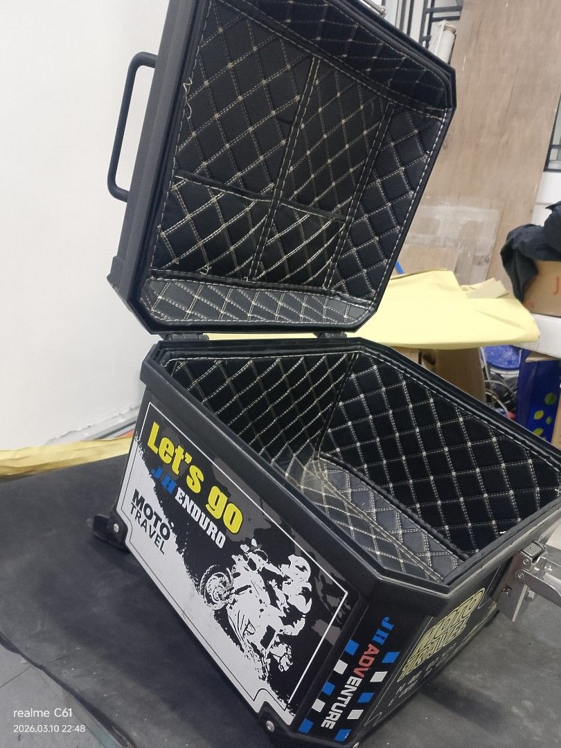 57L topbox & bracket for Honda Beat V3 (Category: Other Motorcycles Parts and Accessories) located in Rodriguez. Submitted by bathala001 (Listing ID 1425791035, Image 2). Description: Top Box for Honda Beat version 3 and Bracket(keep stock grab bar) ✅SOLD AS SET(not separately) -TopBox ABS PLASTIC material, not alloy -Screwed base, stable and firm -46*43*33cm -With lining inside -2 keys -Bracket on top of stock grab bar, no need to remove stock g