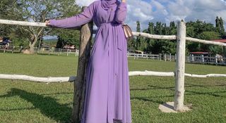 (Category: ) located in . Submitted by dolce_wardrobe (Listing ID 1425795860, Image 1). Description: .