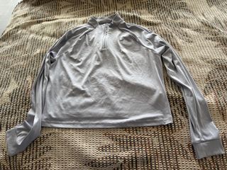 (Category: ) located in . Submitted by gojesshoppppp (Listing ID 1425688177, Image 1). Description: .