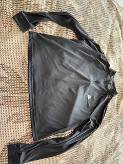 (Category: ) located in . Submitted by gojesshoppppp (Listing ID 1425687849, Image 1). Description: .