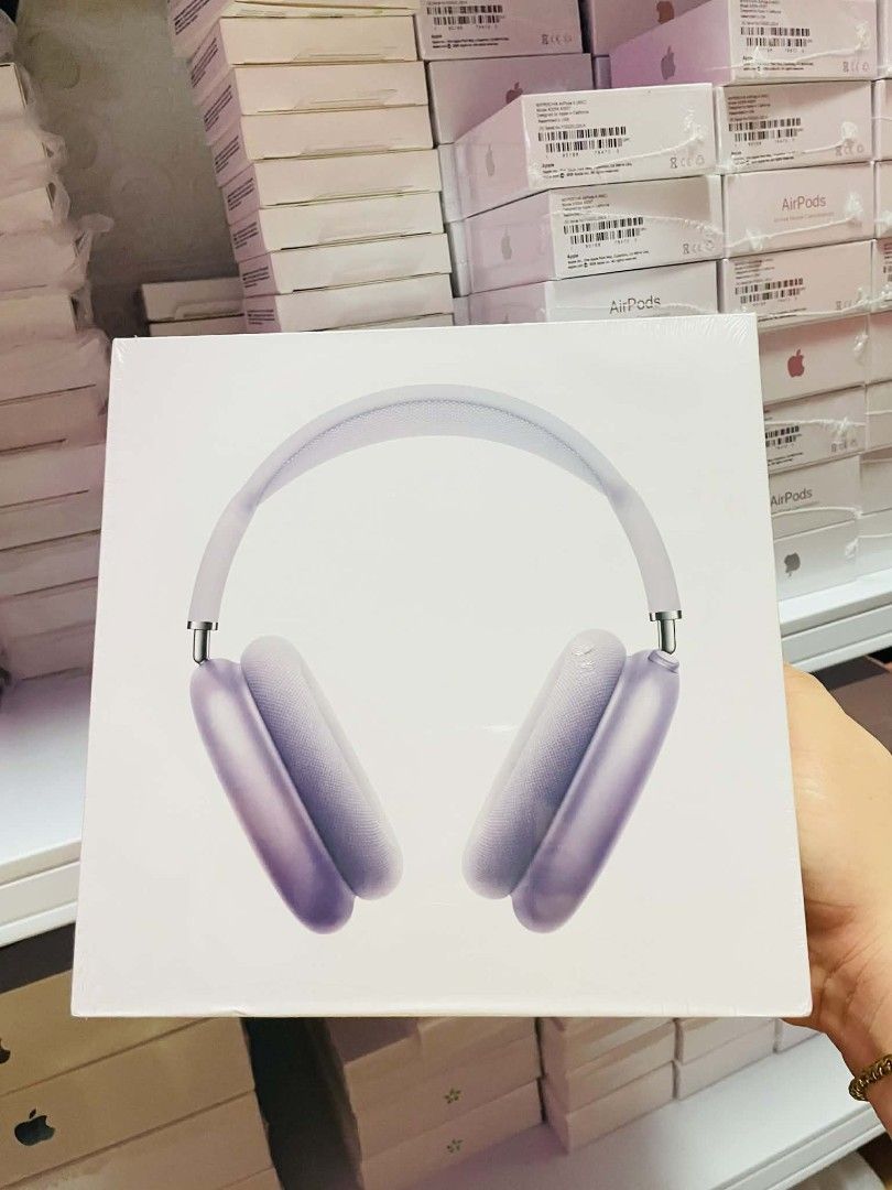 AirPods Max (Category: Headphones & Headsets) located in Manila. Submitted by ah_onlineshop.ph (Listing ID 1425774966, Image 3). Description: .