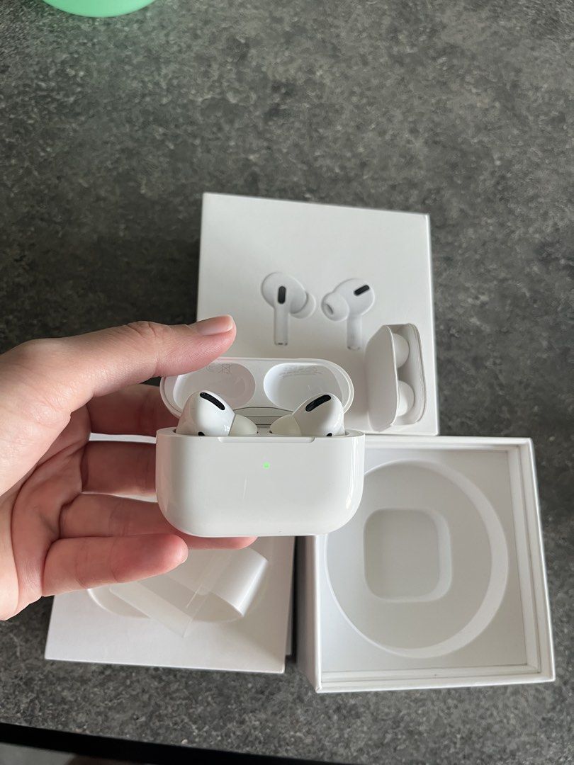 Apple AirPods Pro65716273592833111