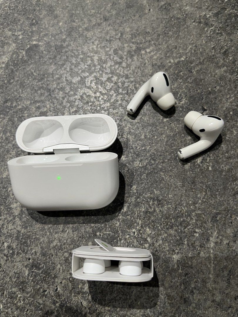 Apple AirPods Pro65716273592833113