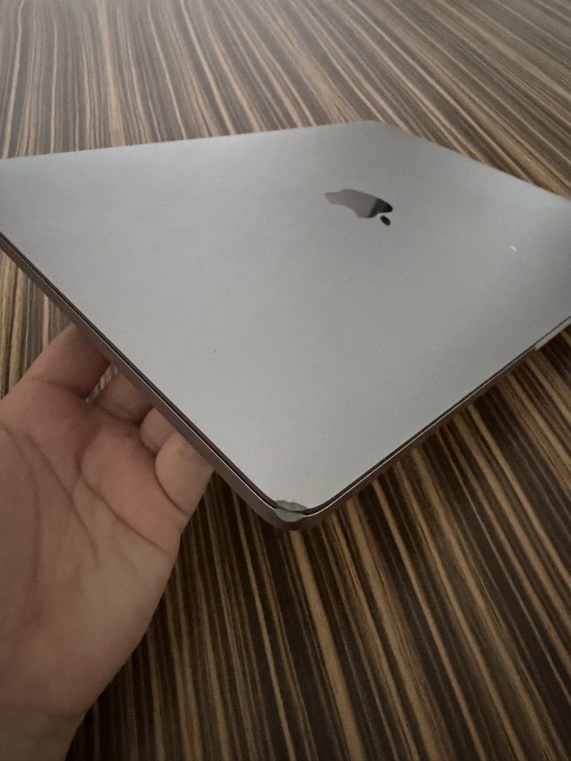Apple MacBook Pro 13in 2017 - Silver412338506926008325