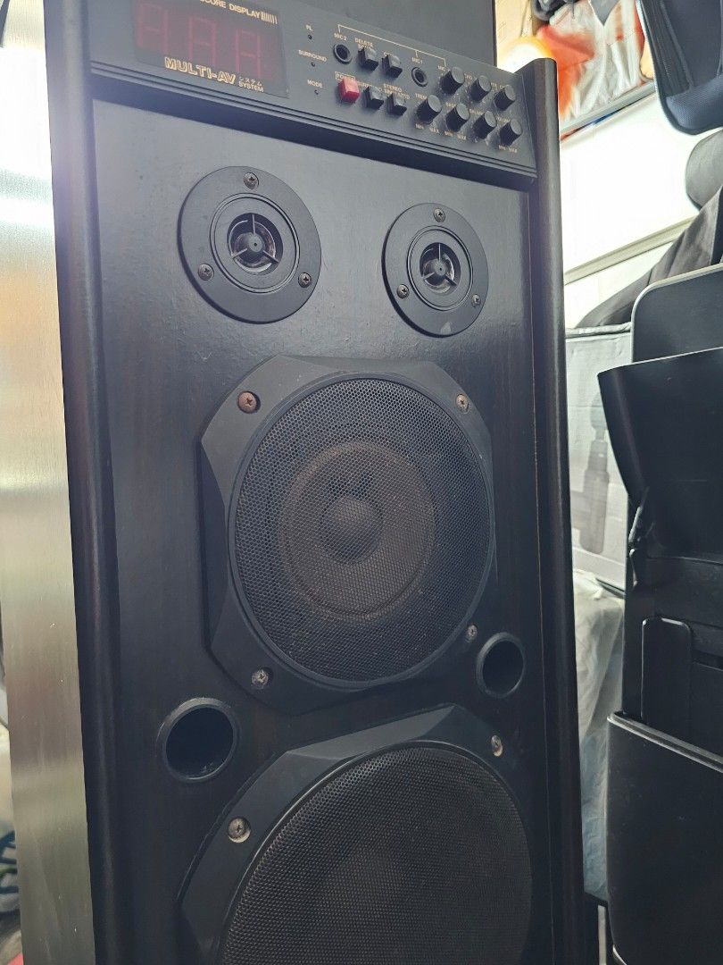 Audio amplifier65748811649027114