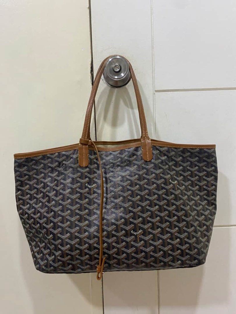 Authentic Goyard St. Louis Tote Bag (restored) (Category: Luxury Bags & Wallets) located in Angeles City. Submitted by graiqs (Listing ID 1425639816, Image 2). Description: Guaranteed Authentic with original dust bag. PM size. It was restored, looked really nice now. Lips, handles were restored, rubs & run from the goyardine canvas were rubber sealed from the inside. .