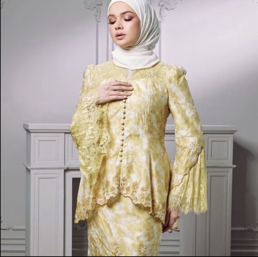 Bellarista adele (Category: Baju Kurung & sets) located in Cyberjaya. Submitted by mizzyazz (Listing ID 1425800003, Image 1). Description: yellow.