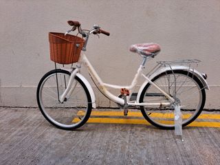 (Category: ) located in . Submitted by bikecare168 (Listing ID 1425650760, Image 1). Description: .