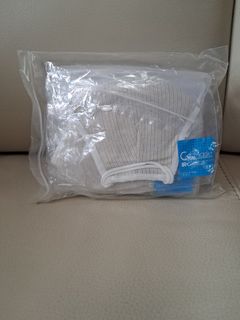 （分類：）位於 。 由 help.this.poor.guy 提交（商品編號 1425670582，圖片 1）。簡介： 。
