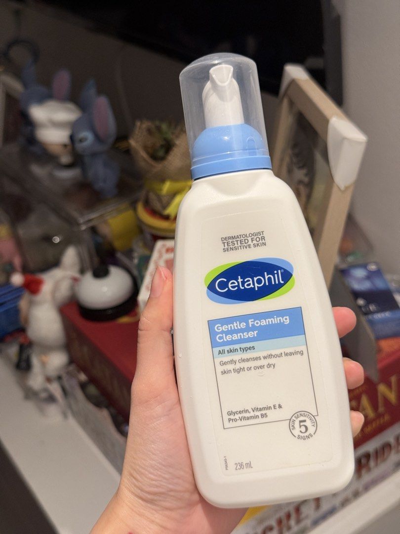 Cetaphil Gentle Foaming Cleanser (Category: Face Care) located in Taguig. Submitted by kaiteano (Listing ID 1425800692, Image 2). Description: LAST PRICE POSTED!!! Used 5x.