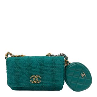 (Category: ) located in . Submitted by carousellluxury (Listing ID 1371579367, Image 1). Description: .