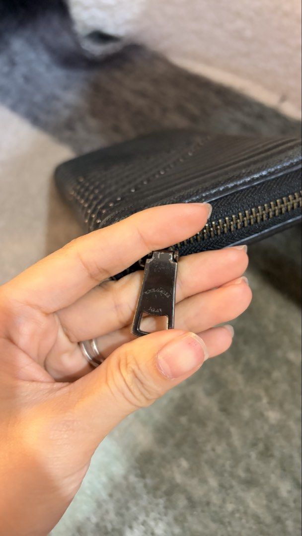 Coach Black Leather Zip Around Wallet (Category: Luxury Bags & Wallets) located in Mandaluyong City. Submitted by prelovedcole (Listing ID 1425711875, Image 3). Description: Authentic coach Accordion Zip Wallet With Quilting And Rivets Negotiable.