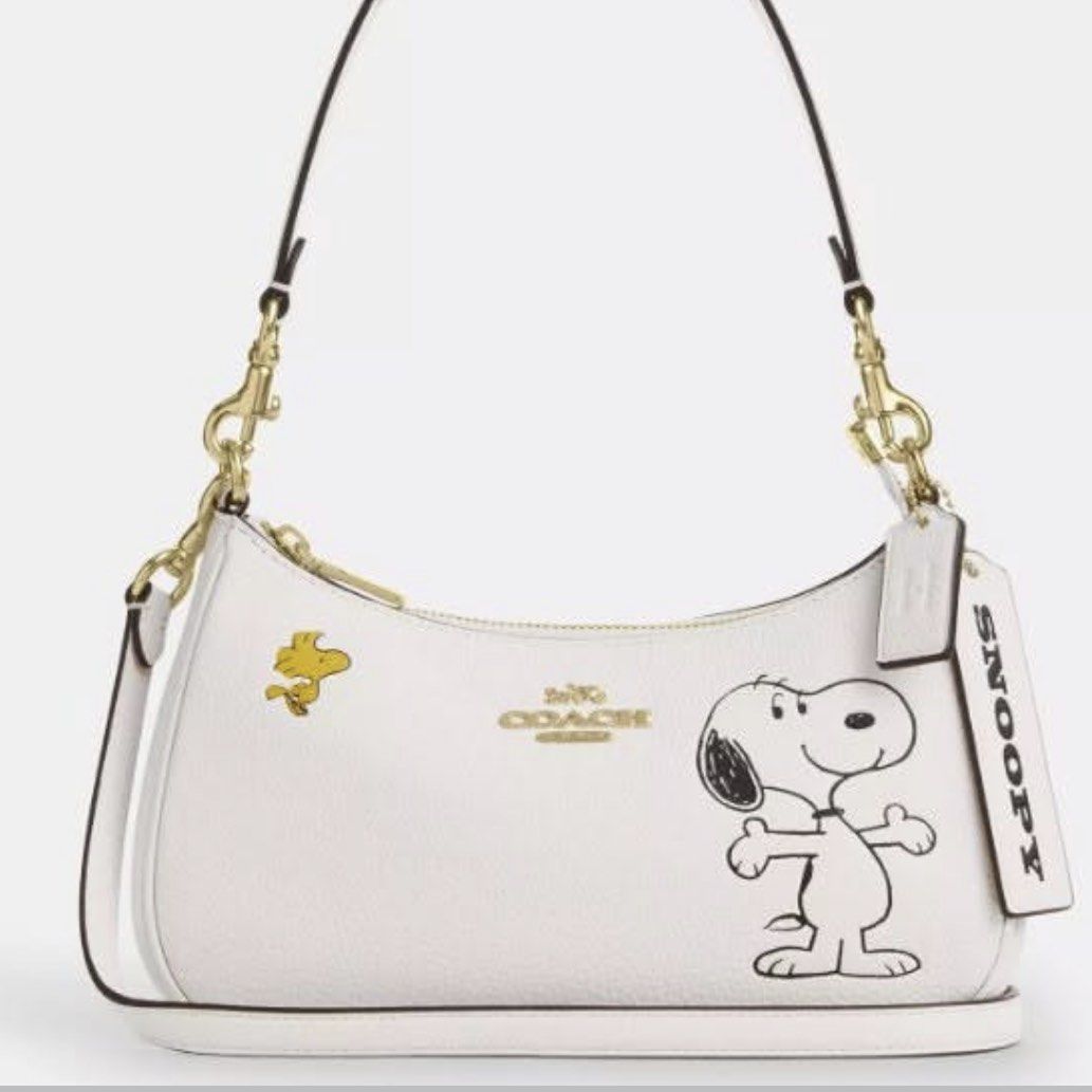 Coach Snoopy Teri Bag, Women's Fashion, Bags & Wallets, Shoulder Bags ...