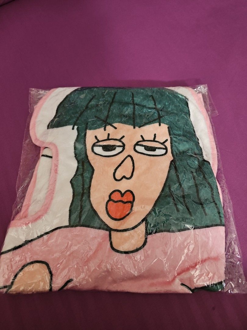 Crayon shin chan - fake Nanako blanket, Hobbies & Toys, Memorabilia ...