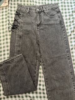 (Category: ) located in . Submitted by lvc.d (Listing ID 1425665014, Image 1). Description: .