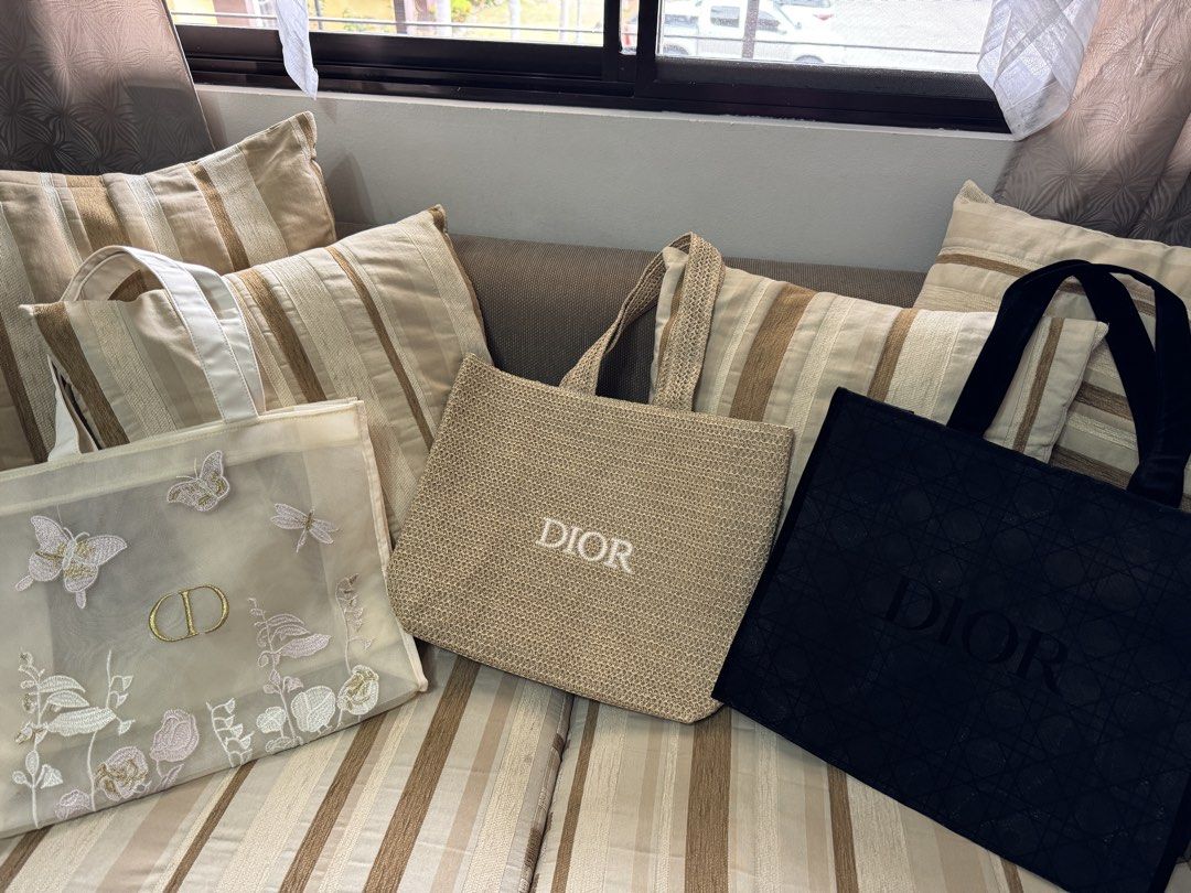 Dior Raffia Tote Bag (Category: Luxury Bags & Wallets) located in Manila. Submitted by mayserrano16 (Listing ID 1425790074, Image 1). Description: Perfect Summer Bag Dior Complimentary VIP Gift.
