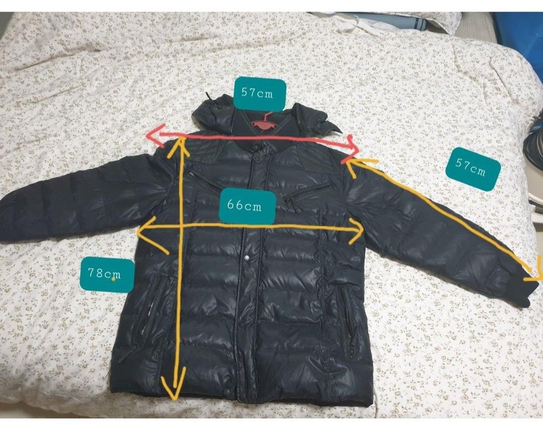 DOWN JACKET (Category: Coats, Jackets and Outerwear) located in Singapore. Submitted by koh1993 (Listing ID 1425795211, Image 6). Description: Fitted down jacket with exposed front zipper. 2 internal safety pockets for securing valuables and a detachable cap. Wind and water resistant on shell fabric. Dimension - see last photograph. All measurement +-1cm Collection at hougang mrt or 530852.