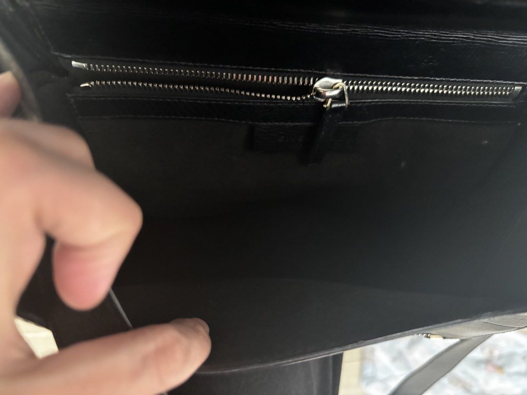 Givenchy Medium Pandora Crossbody Bag – Rank AB (Category: Luxury Bags & Wallets) located in Manila. Submitted by mchuam (Listing ID 1405930073, Image 2). Description: Givenchy Medium Crossbody Bag – Rank AB 📍 Authentic | Gently Used 📸 Actual photo uploaded Price: ₱16,500 (Straight) Last Appraisal: 18k (3 months ago) Condition: Rank AB – minimal signs of use, well-kept Color: Black Details: • Medium size (spacious but still sleek) • Adjustable 