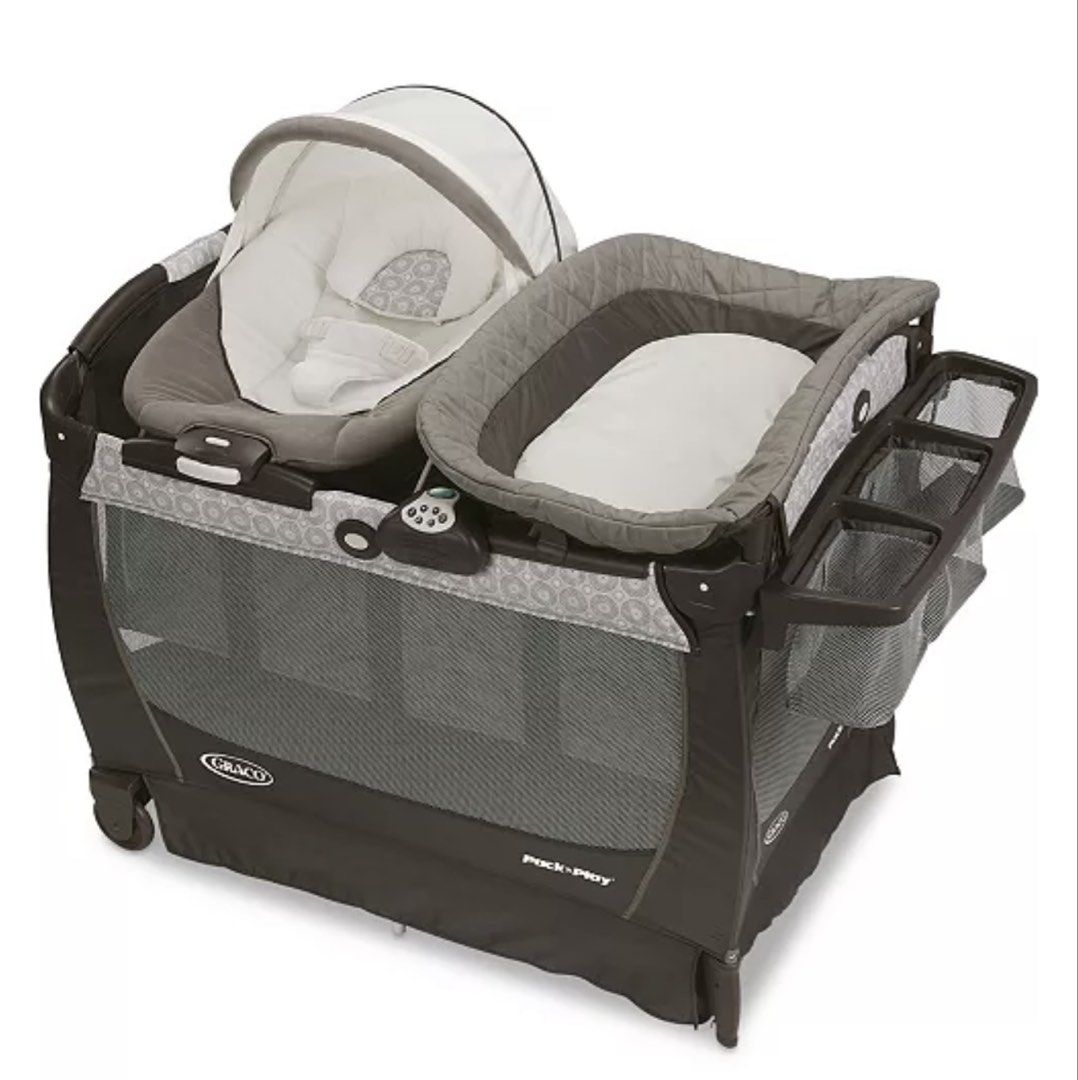 Graco Crib (Category: Cots & Cribs) located in Quezon City. Submitted by krisaaaaaaa (Listing ID 1425806549, Image 1). Description: 📍 Quezon City 💳 MOP: BDO / GCash 🚚 Shipping via Lalamove (buyer shoulders fee) Payment first before shipping. 🙂.