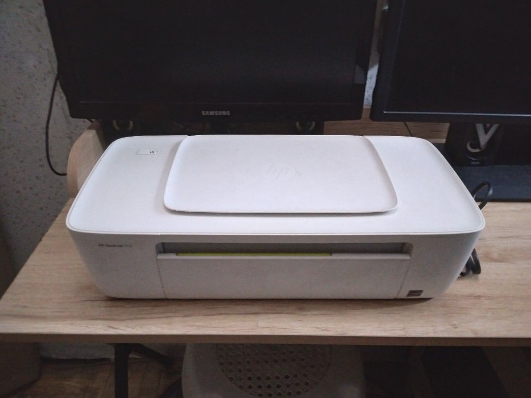 HP deskjet 1112 (Category: Printers, Scanners & Copiers) located in Pasig City. Submitted by megasyxx2 (Listing ID 1425814632, Image 2). Description: Issue: madalas hindi madetect yung ink cartridges Nakaka print pa if ma detect. Need ko i tanggal kabit yung ink cartridges PM is the key..