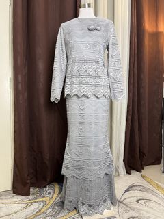 (Category: ) located in . Submitted by preloved_luxe_ (Listing ID 1425651056, Image 1). Description: .