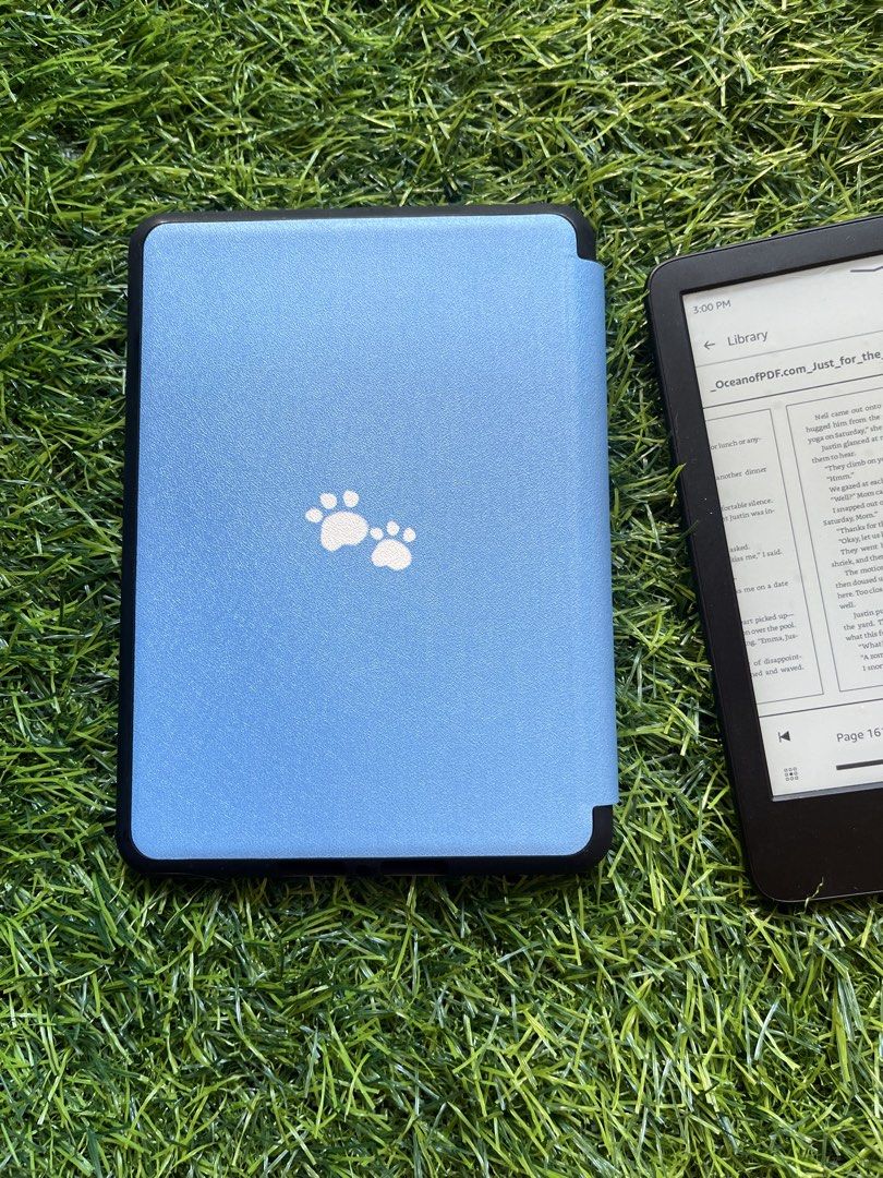 Kindle Paperwhite Polar Bear Case Paperwhite 4 (Category: Cases & Sleeves) located in Guiguinto. Submitted by kagandahan.ph (Listing ID 1425694311, Image 2). Description: We are doing our clearance sale - please message us if you need more designs. Polar Bear Case fit for 10gen Paperwhite 4 RFS - Kindle Case seller Loc - Bulacan We can do lalamove or tiktok checkout (145 pesos in tiktok) Sf shoulder by buyer..