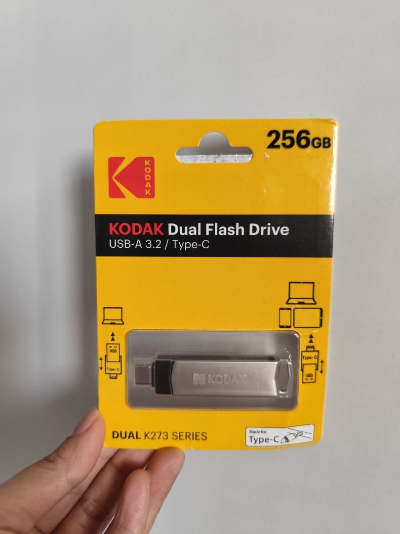 Kodak Dual Flash Drive USB-A 3.2/Type-C (128GB available) (Category: Hard Disks & Thumbdrives) located in Mandaluyong City. Submitted by doryyyyy9 (Listing ID 1425720688, Image 1). Description: Kodak Dual Flash Drive USB-A PRICE: FIXED ₱1,000 each for 128GB (3 pcs available) and ₱1,600 for 256GB (SOLD OUT) PRODUCT DETAILS: Condition: Brand new and sealed in its original packaging. Model No: K273 Voltage: 5V Current: 1A Connectivity: 3.2 and Type-