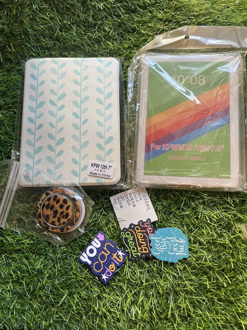 KPW 12th 7" Kindle Case Bundle (Category: Cases & Sleeves) located in Guiguinto. Submitted by kagandahan.ph (Listing ID 1425706637, Image 1). Description: Hello! Selling po in Bundle Fit for 12th gen Paperwhite 6 - 7 inches Magnetic Popsocket - included na po yung magnetic ring Flip Case with Handle and magnetic na po yung back, nagstick yung cover sa back part. Clear Case Cute Stickers Location - Guiguinto, Bulacan Same day delivery via lalamove