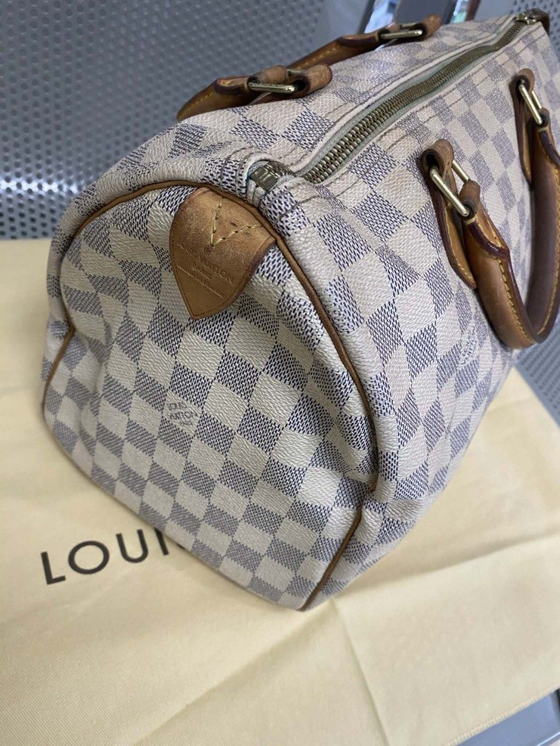 Louis Vuitton Damier Azur Speedy 30 (Category: Luxury Bags & Wallets) located in Mandaluyong City. Submitted by noi_pena (Listing ID 1425668102, Image 2). Description: LV Damier Canvas Azur Speesy 30.