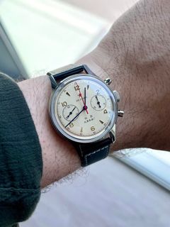 (Category: ) located in . Submitted by notorious_watches (Listing ID 1425797605, Image 1). Description: .