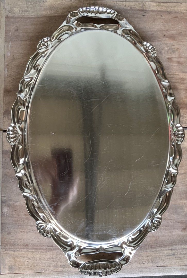 Martina Silver Tray (Category: Other Kitchenware & Tableware) located in Calasiao. Submitted by xwbj4ycjw975281 (Listing ID 1425648543, Image 3). Description: Like new as is large size .