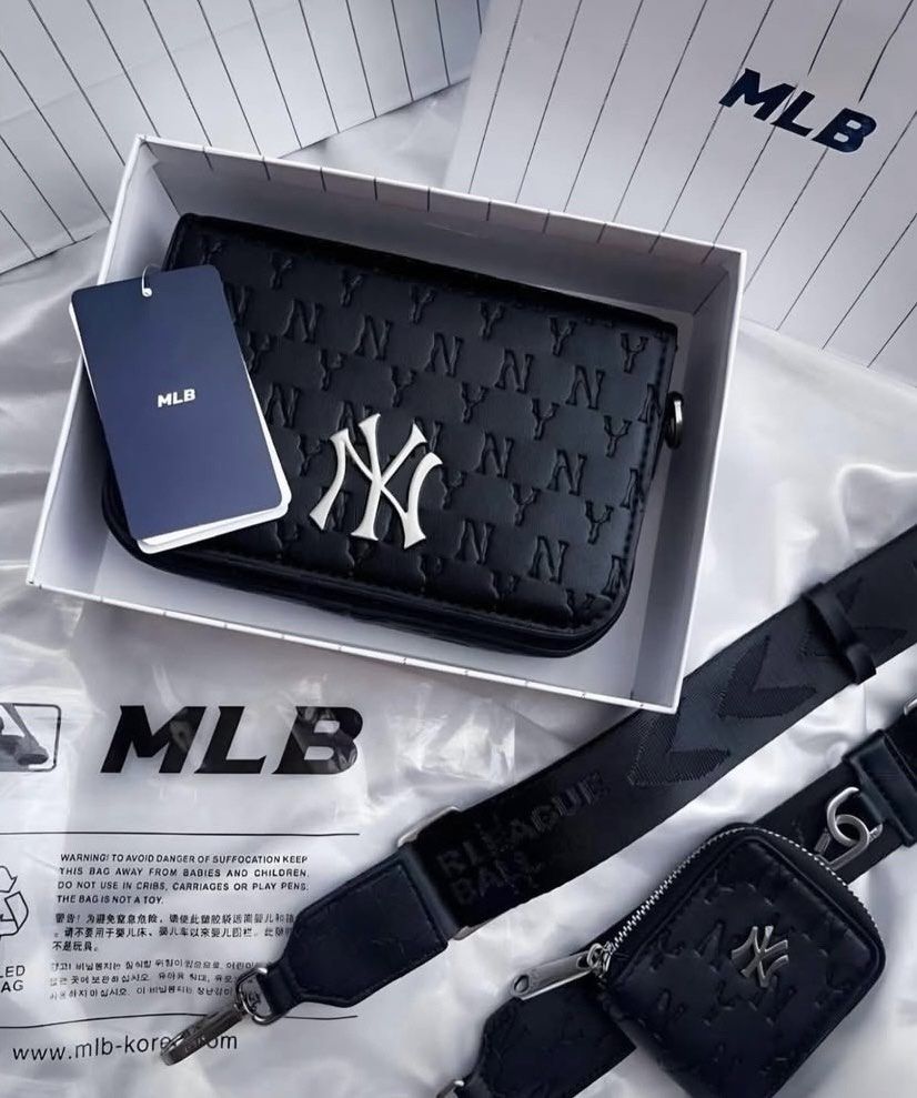 MLB New York Yankees Handbag (Category: Luxury Bags & Wallets) located in Caloocan City. Submitted by blaizeshmn (Listing ID 1425714803, Image 1). Description: Pre order MLB New York Yankees Crossbody Handbag. Features the NY logo and MLB branding. Includes a small wallet..