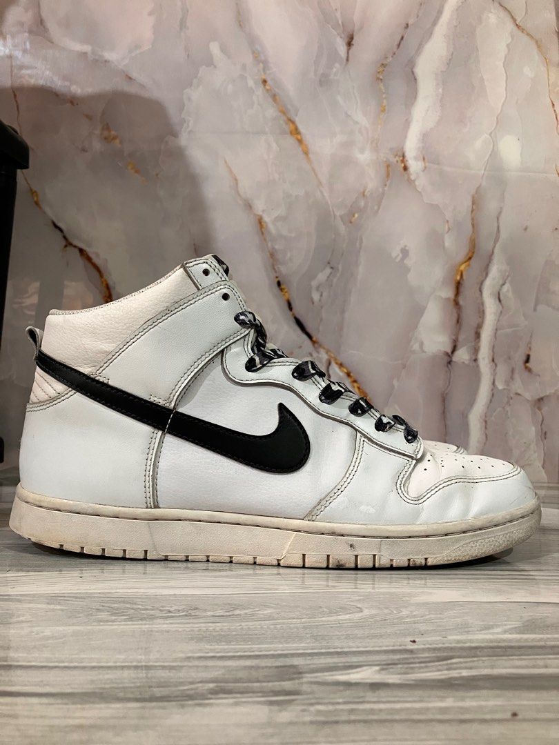 NIKE DUNK HIGH REVERSE PANDA SNEAKERS SIZE 12 MEN (Category: Sneakers) located in General Mariano Alvarez. Submitted by adonid (Listing ID 1425635288, Image 1). Description: NIKE DUNK HIGH REVERSE PANDA SNEAKERS ORIGINAL NIKE DUNK HIGH REVERSE PANDA SNEAKERS GOOD CONDITION NORMAL SIGN OF USAGE ONLY SIZE 12 MEN.