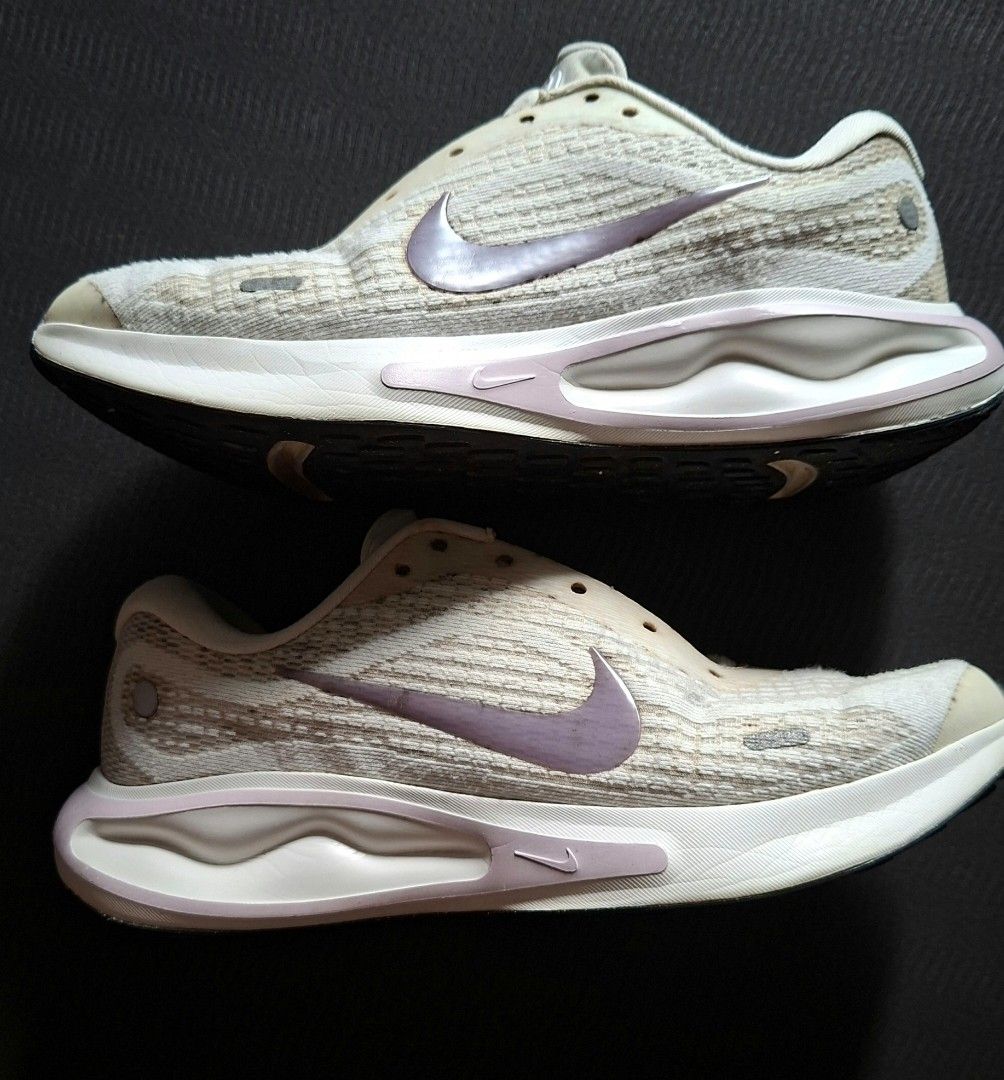 Nike Running Shoes US 7.5 Womens 24.5Cm (Category: Sneakers) located in Makati City. Submitted by richempire (Listing ID 1424532713, Image 1). Description: Nike running shoes. Journey Run model Shoes only. No box. Dirt on white part, but shoes function well and excellent quality Rarely used nadumihan lang talaga ng bongga nagka-stain/spots from trail walking. If you need shoes out in the field, this is for you US 7.5 Womens Original NIKE 24.5 Cm 