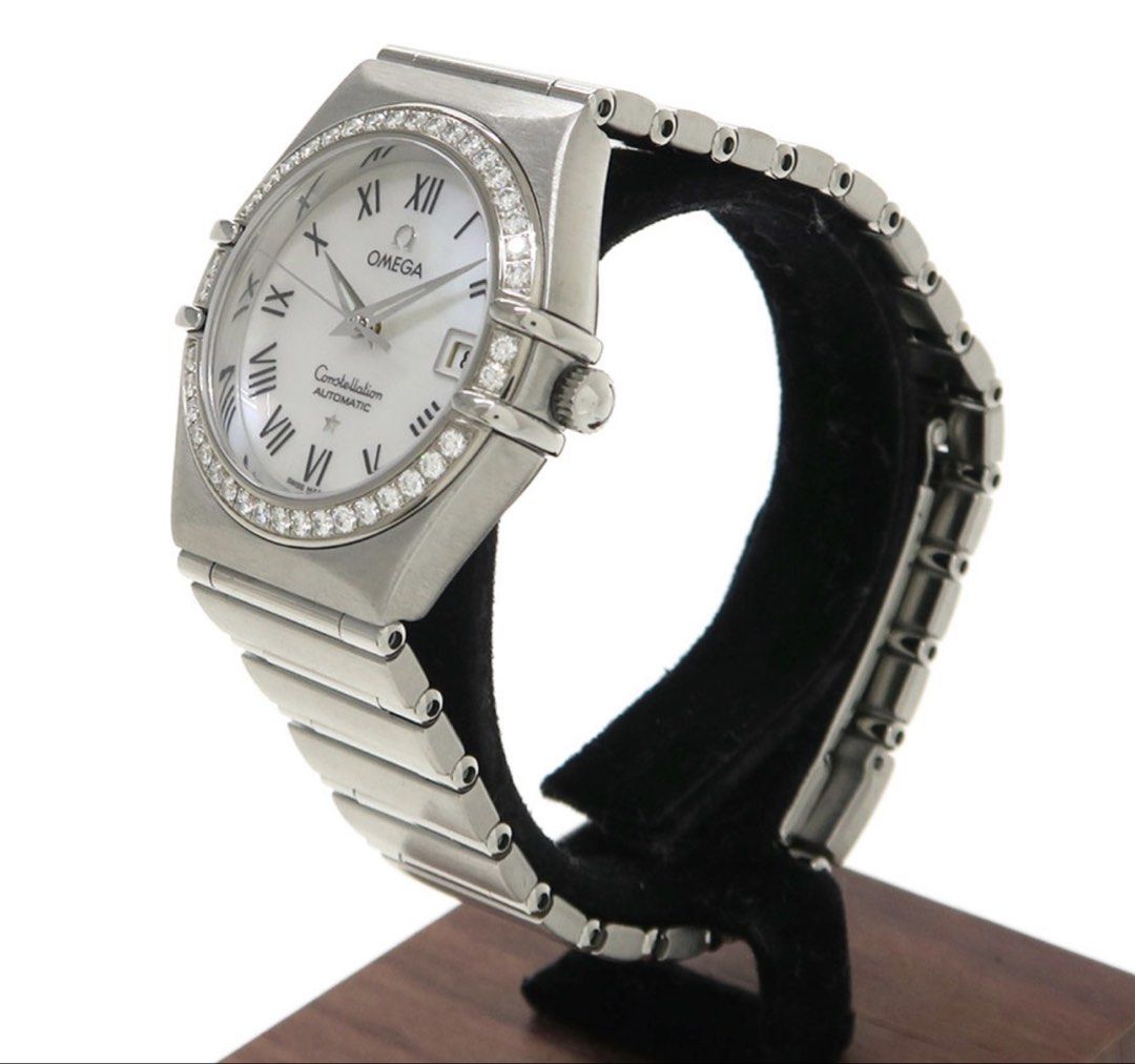 Omega Constellation 1497.61 Diamond Bezel Automatic SS 27.5mm (Category: Luxury Watches) located in Las Pinas. Submitted by daisuki_japan_luxury_by_reiko (Listing ID 1425718406, Image 2). Description: Product name Constellation Item number 001467B Model number 1497.61 brand omega Product Type clock Available at: Sanoya Main Store material SS Stainless Steel Rank A size 27.5mm sex Women's accessories Warranty (Open Guarantee) remarks Quartz Produc