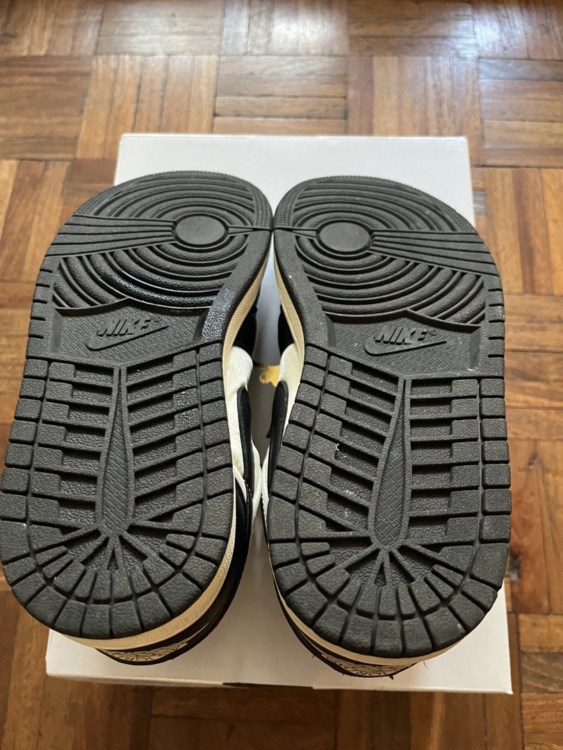 Original Air Jordan 1 Low Panda (Category: Sneakers) located in Makati City. Submitted by yoursecondbest (Listing ID 1425641600, Image 3). Description: Moving out sale! Used once or twice. .
