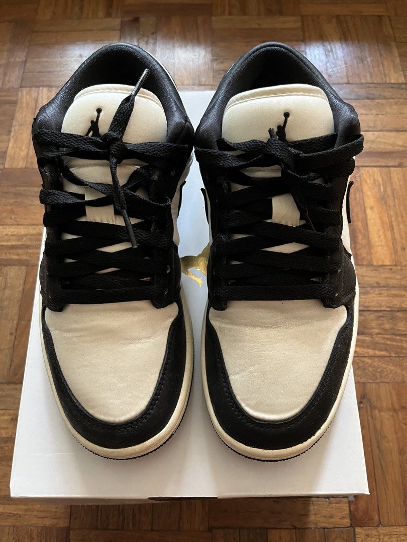 Original Air Jordan 1 Low Panda (Category: Sneakers) located in Makati City. Submitted by yoursecondbest (Listing ID 1425641600, Image 2). Description: Moving out sale! Used once or twice. .