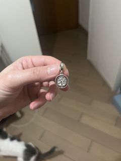 （分類：）位於 。 由 rebekahdv 提交（商品編號 1425760597，圖片 1）。簡介： 。