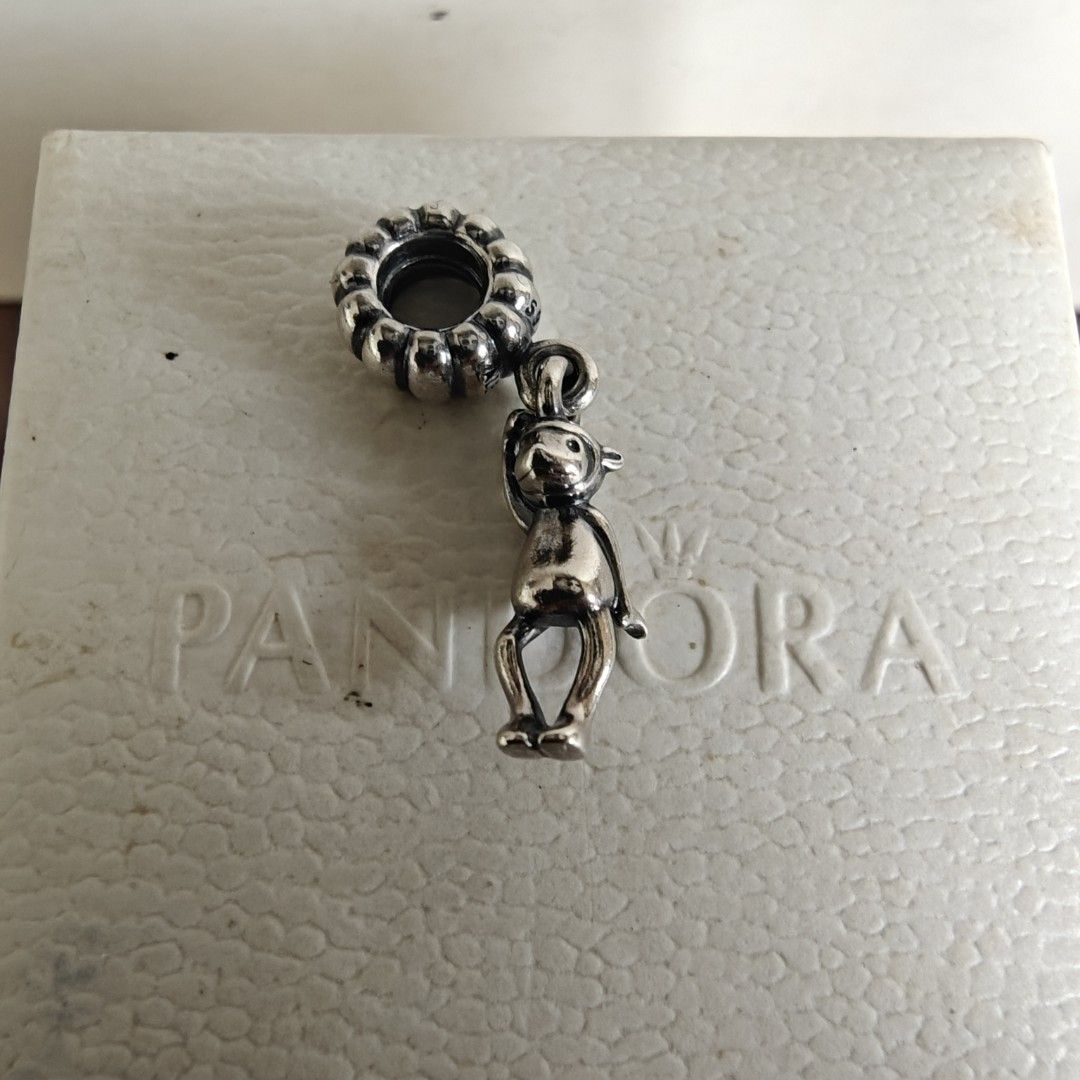 Pandora zodiac monkey dangle charm (Category: Charms) located in Makati City. Submitted by ly12eb (Listing ID 1425677366, Image 1). Description: Authentic Excellent condition Can be charm for punch the baby monkey.