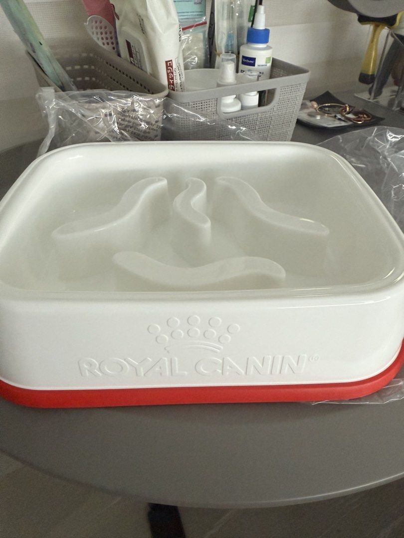 Royal Canin Slow Feeder Bowl (Category: Homes & Other Pet Accessories) located in Manila. Submitted by rain_manoy (Listing ID 1425680174, Image 1). Description: Good for dogs A bit tok big for my cats Brand New still in plastic.