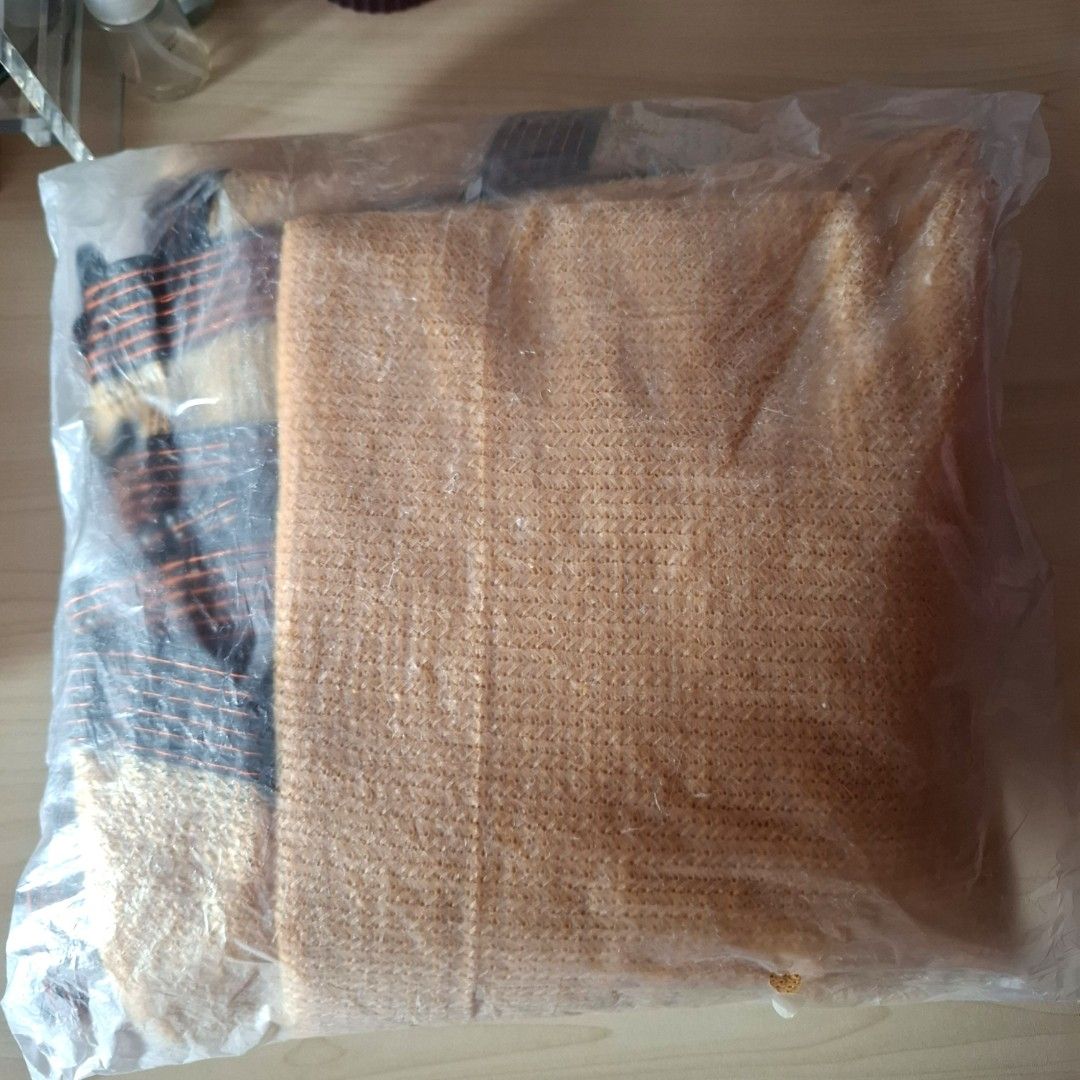 Shade Cloth Net ( sizes available) (Category: Other Home Decor) located in Quezon City. Submitted by an.marie (Listing ID 1425821429, Image 1). Description: 2.3 x 1M - 300php 3 x 3M - 450php (2pcs avail) 4.2 x 1M - 550.